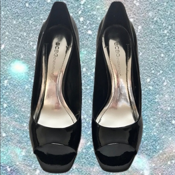 Black open toe pumps from BCBG. In mint condition! - Picture 3 of 4